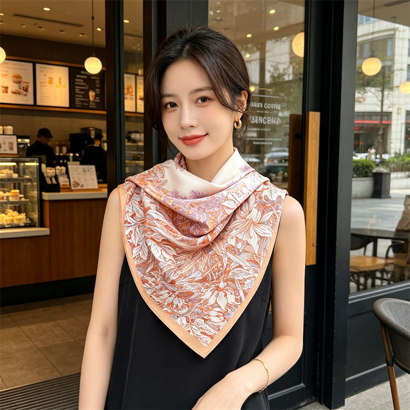 Travel Accessories To Gift - وشاح حريري ناعم للنساء، مناديل مربعة