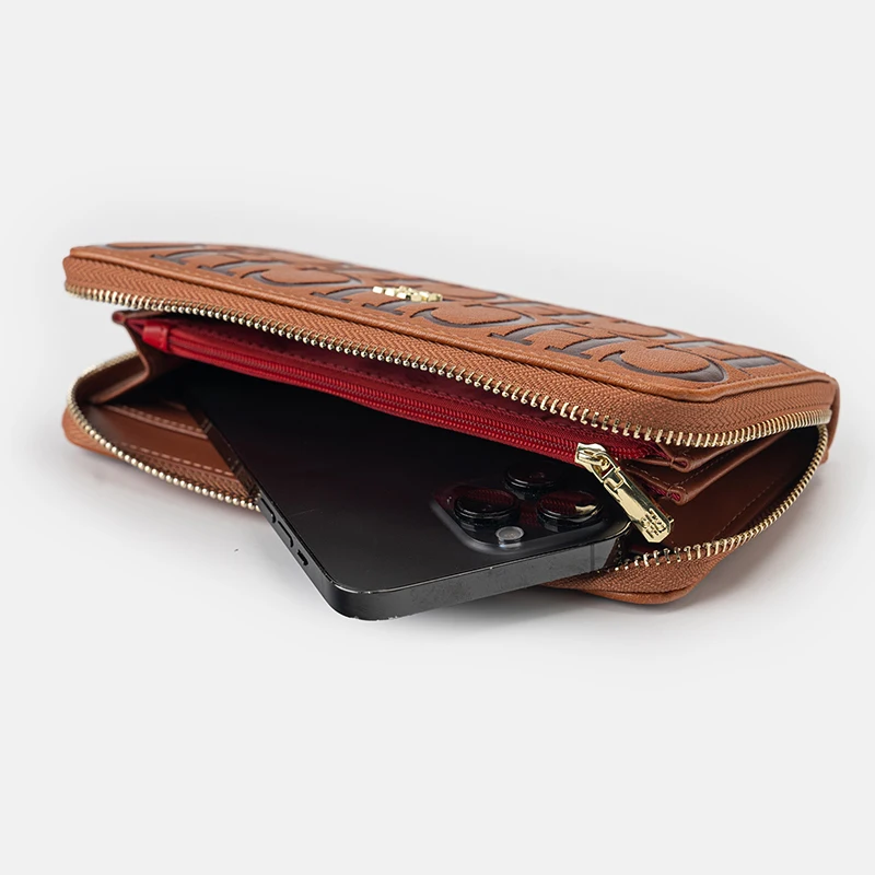 محفظة طويلة للنساء من CH بتصمي - مراجعة Travel Accessories Designer وسعره