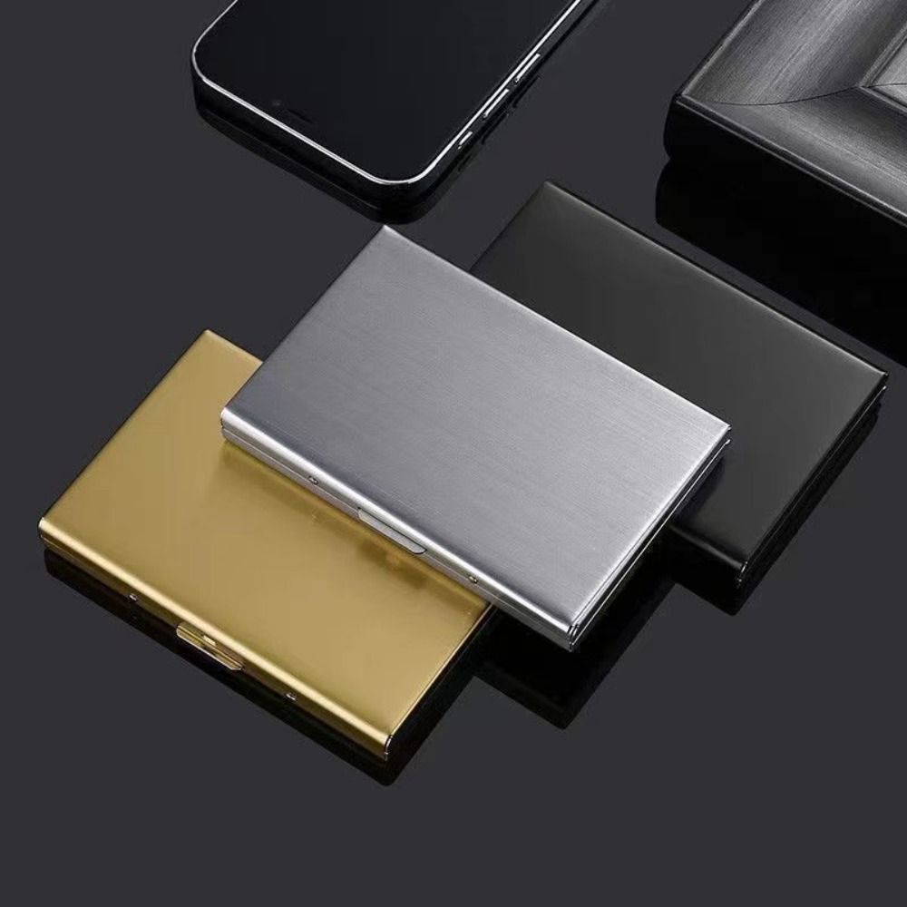 حافظة بطاقات ائتمان أنيقة بـ 6 - مراجعة Travel Wallet Slim وسعره